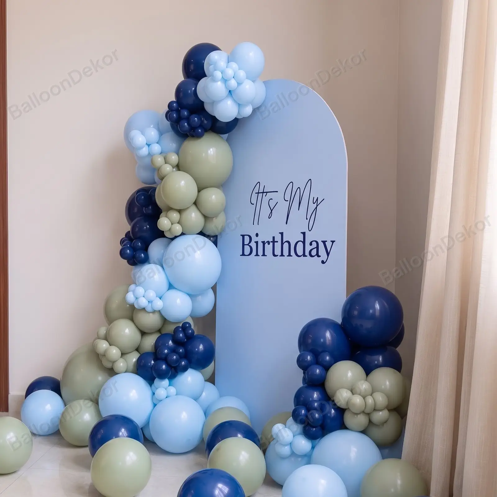 Birthday Balloon Decoration with Backdrop — photo 3