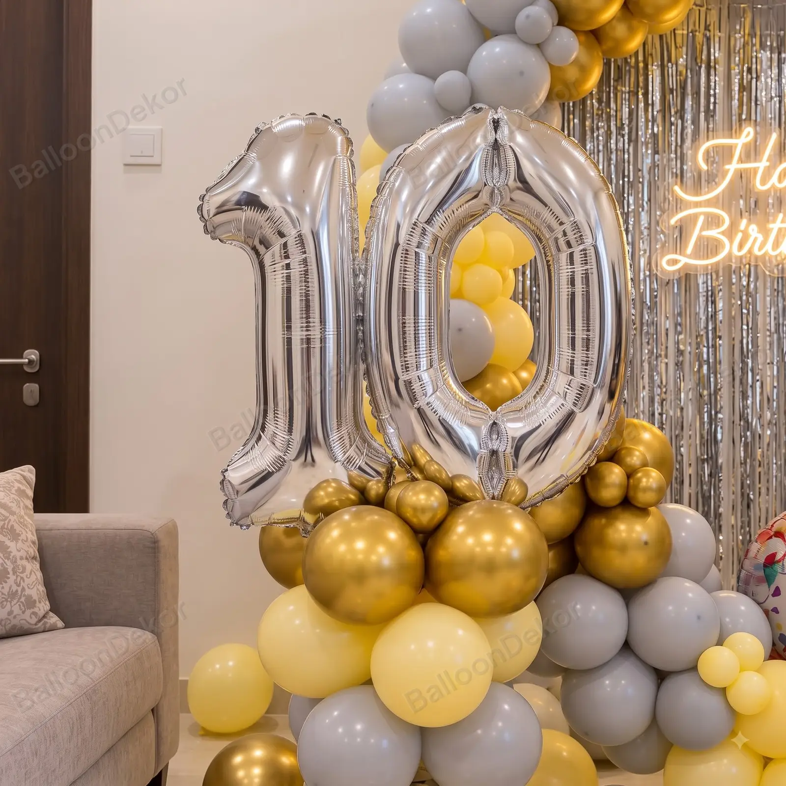 Golden 10th Birthday Ring Decor — photo 3