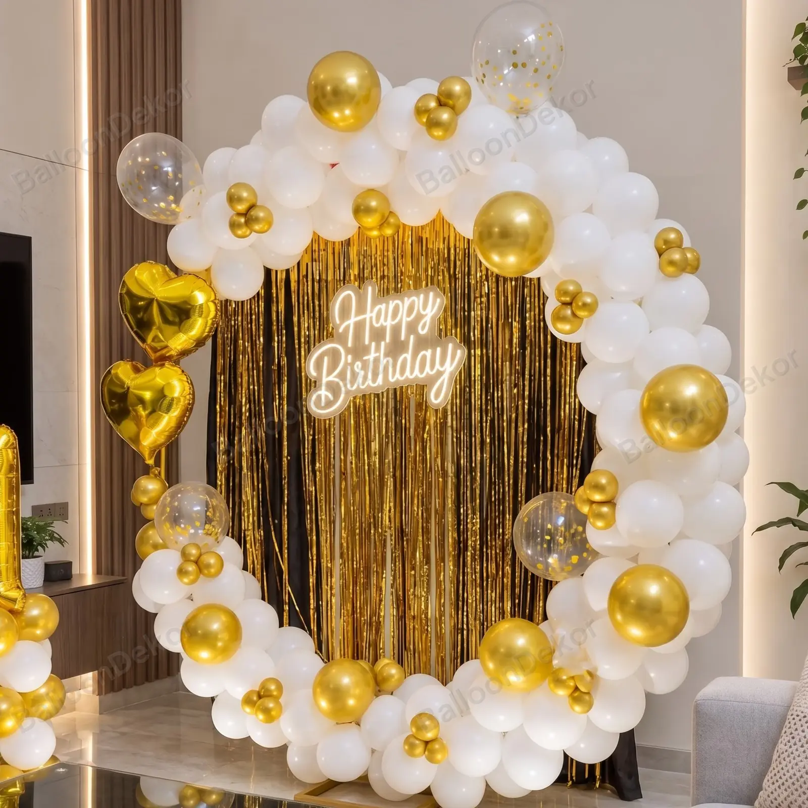 Golden Birthday Balloon Decor — photo 2