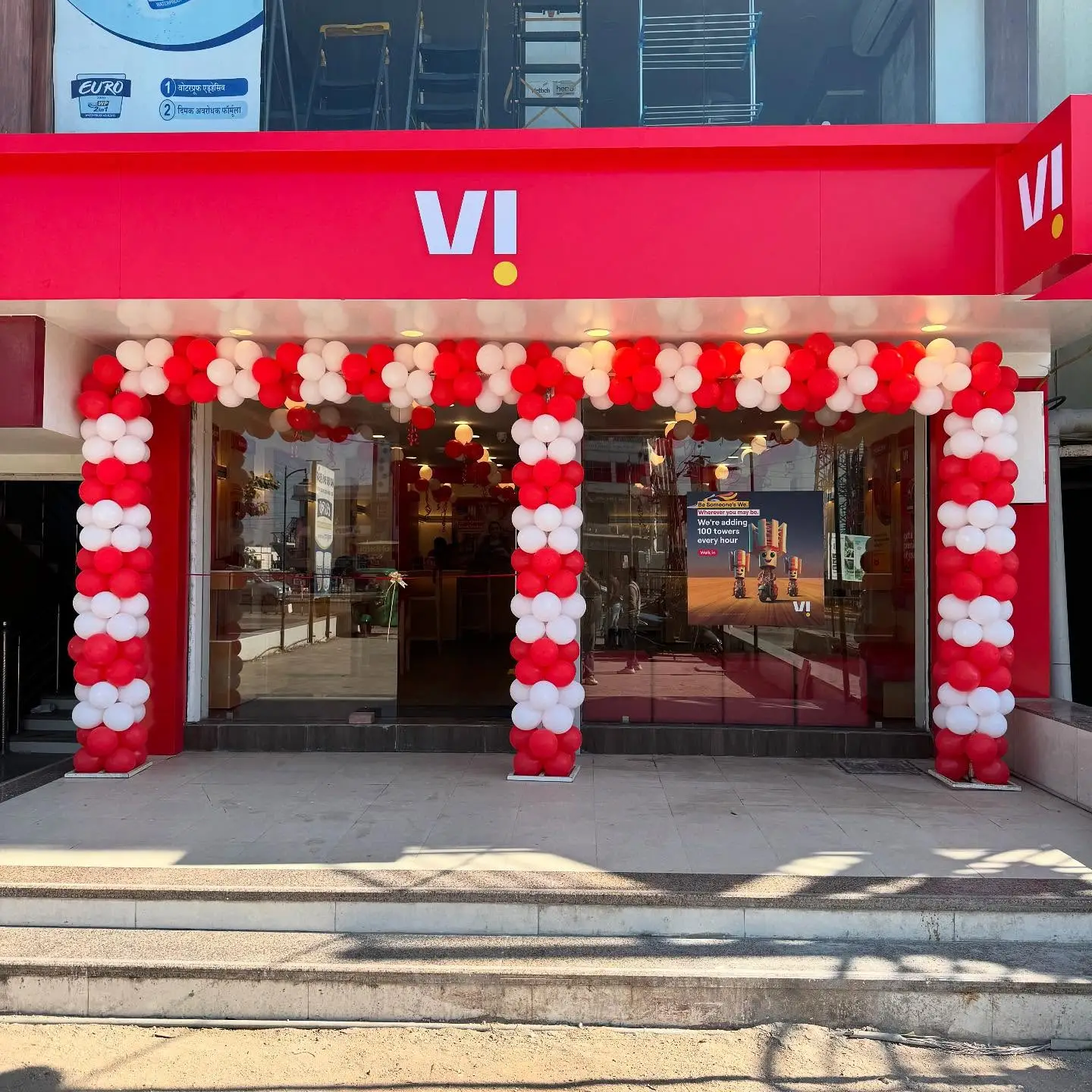 Office and Showroom Decoration