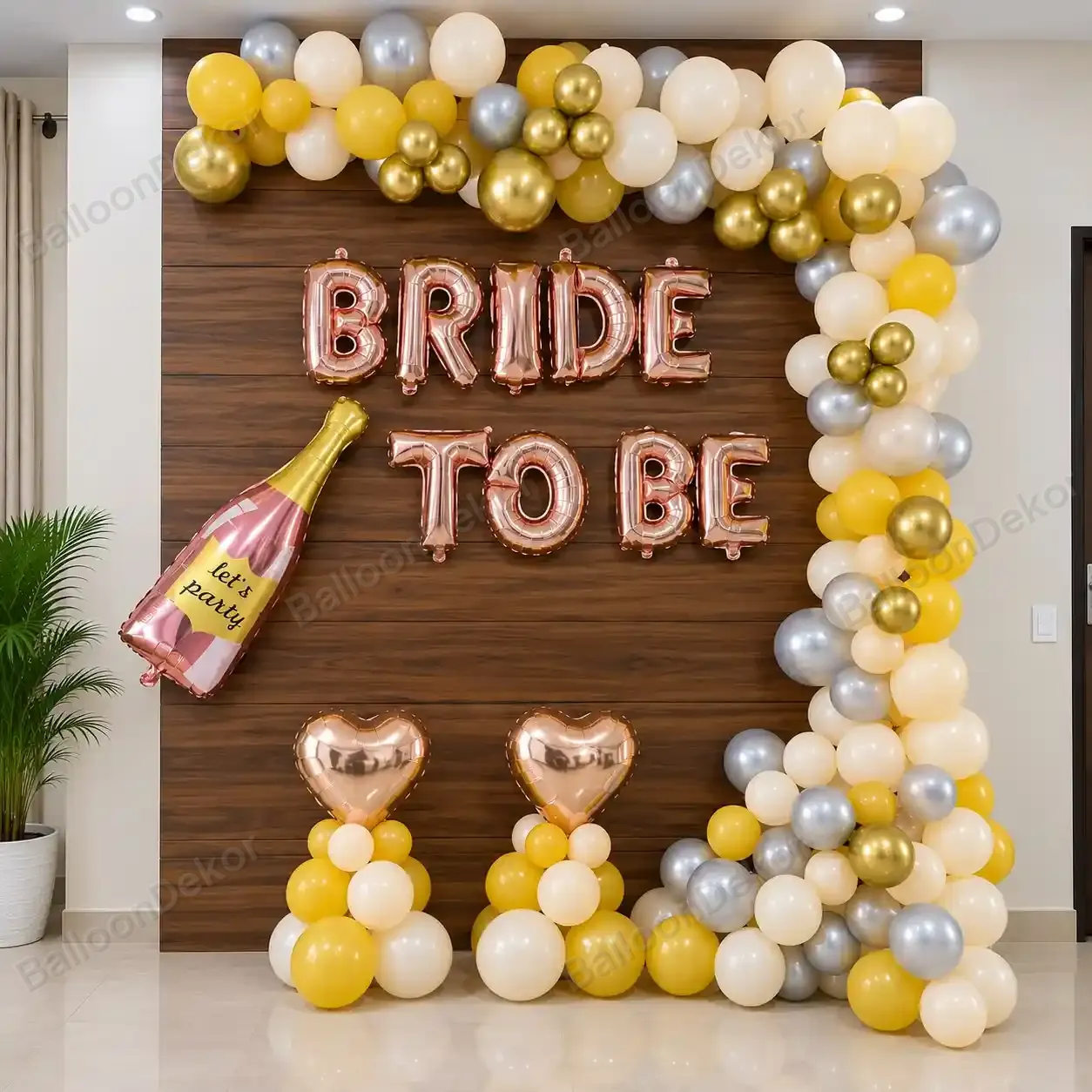 Chic Bride To Be Decor — Bachelorette Party Decoration