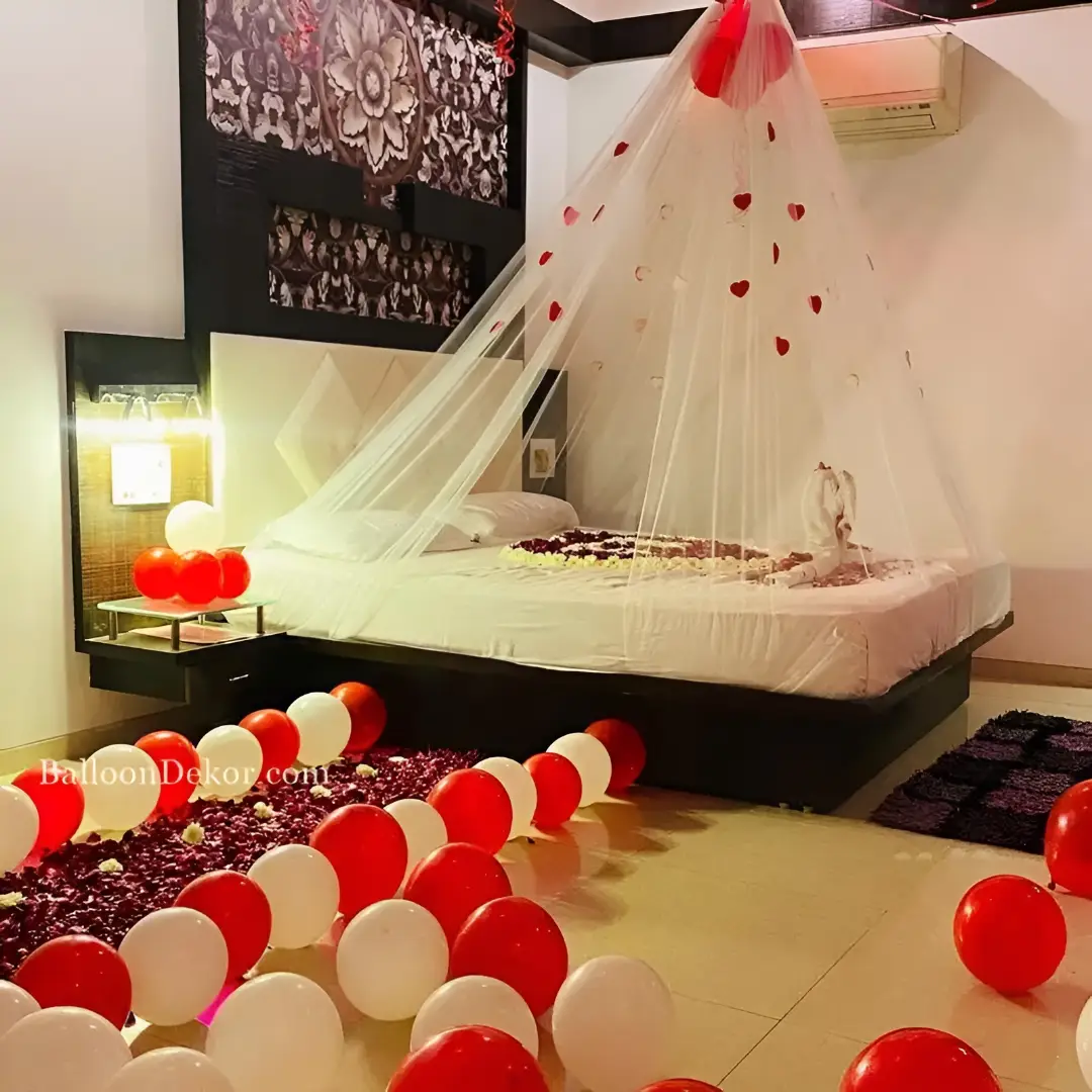 Wedding Night Cabana Decor — photo 2