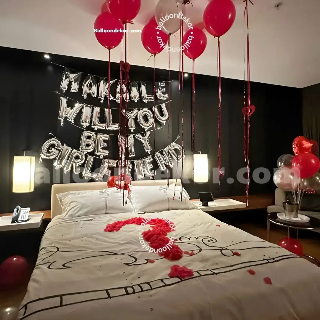 Surprise Romantic Proposal Decoration — photo 3