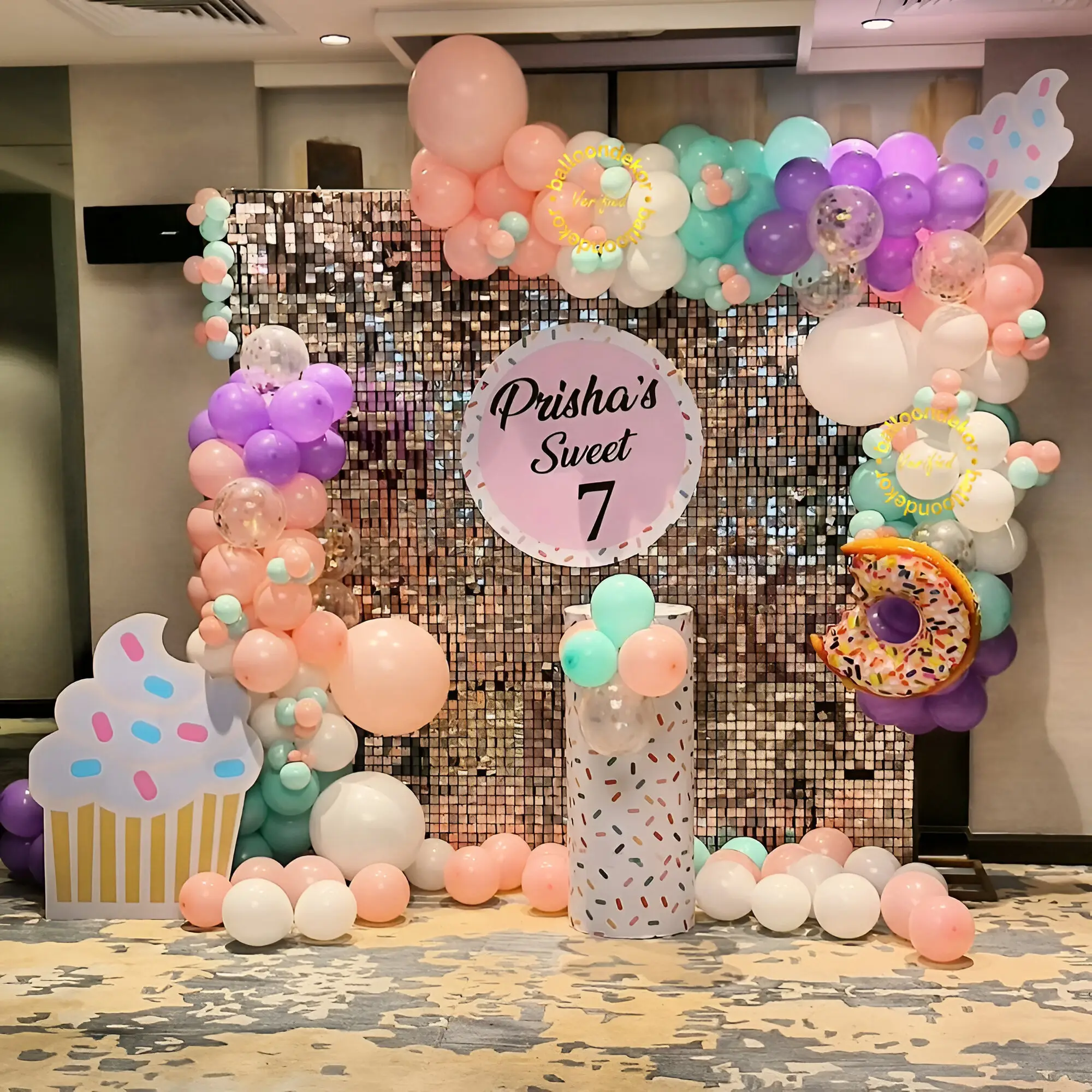 Customized Donut Theme Background