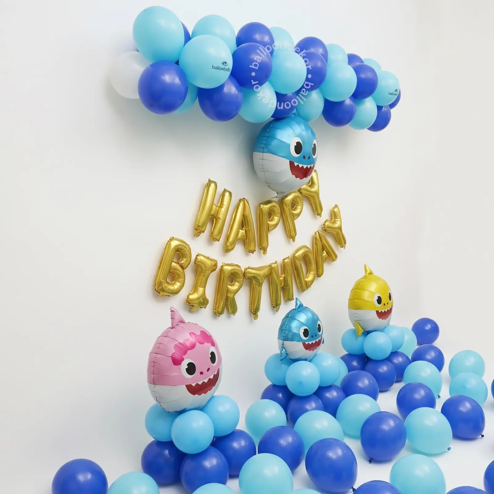 Pretty Little Baby Shark Birthday Setup — thumbnail 2