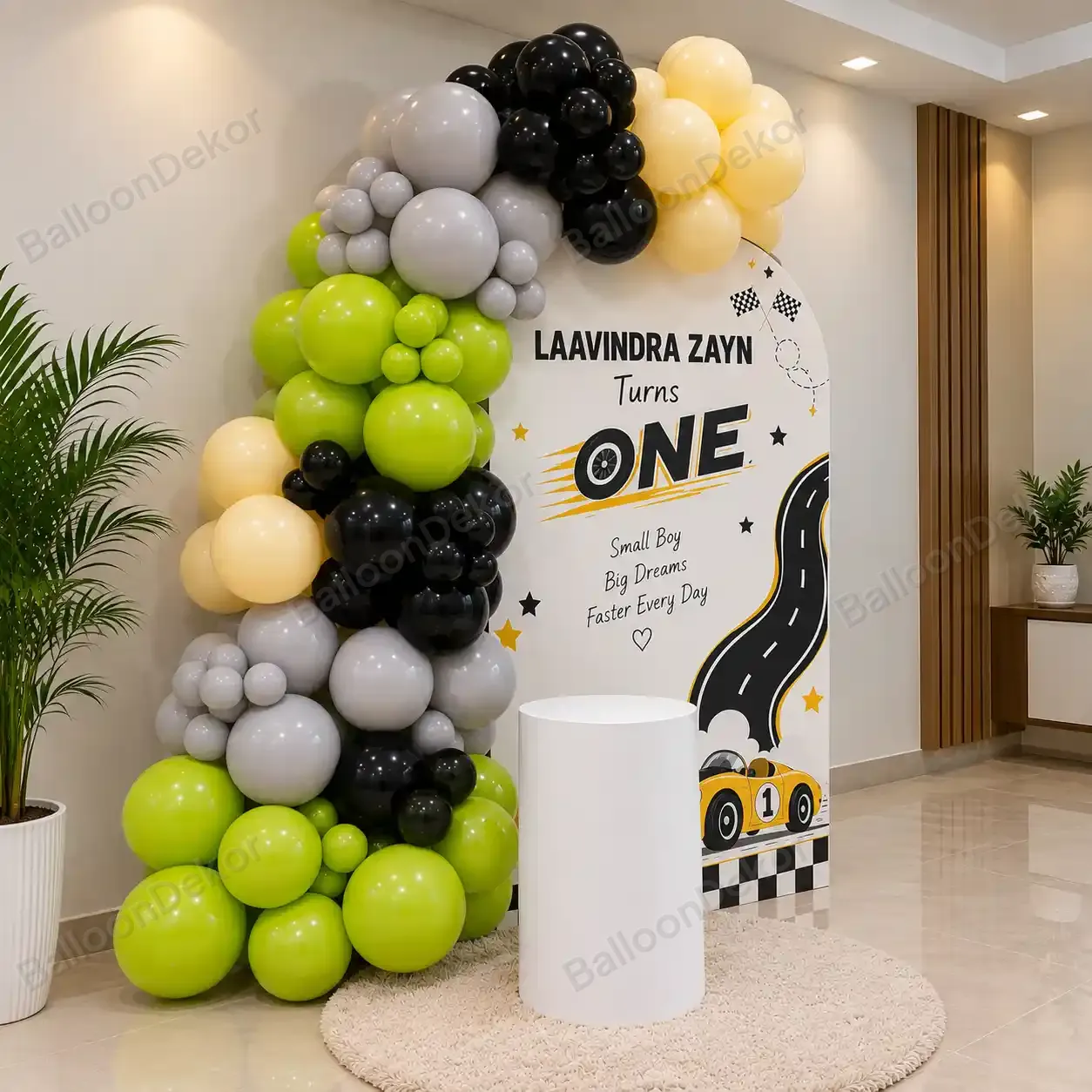 Racing Car  Birthday Balloon Decoration — thumbnail 2