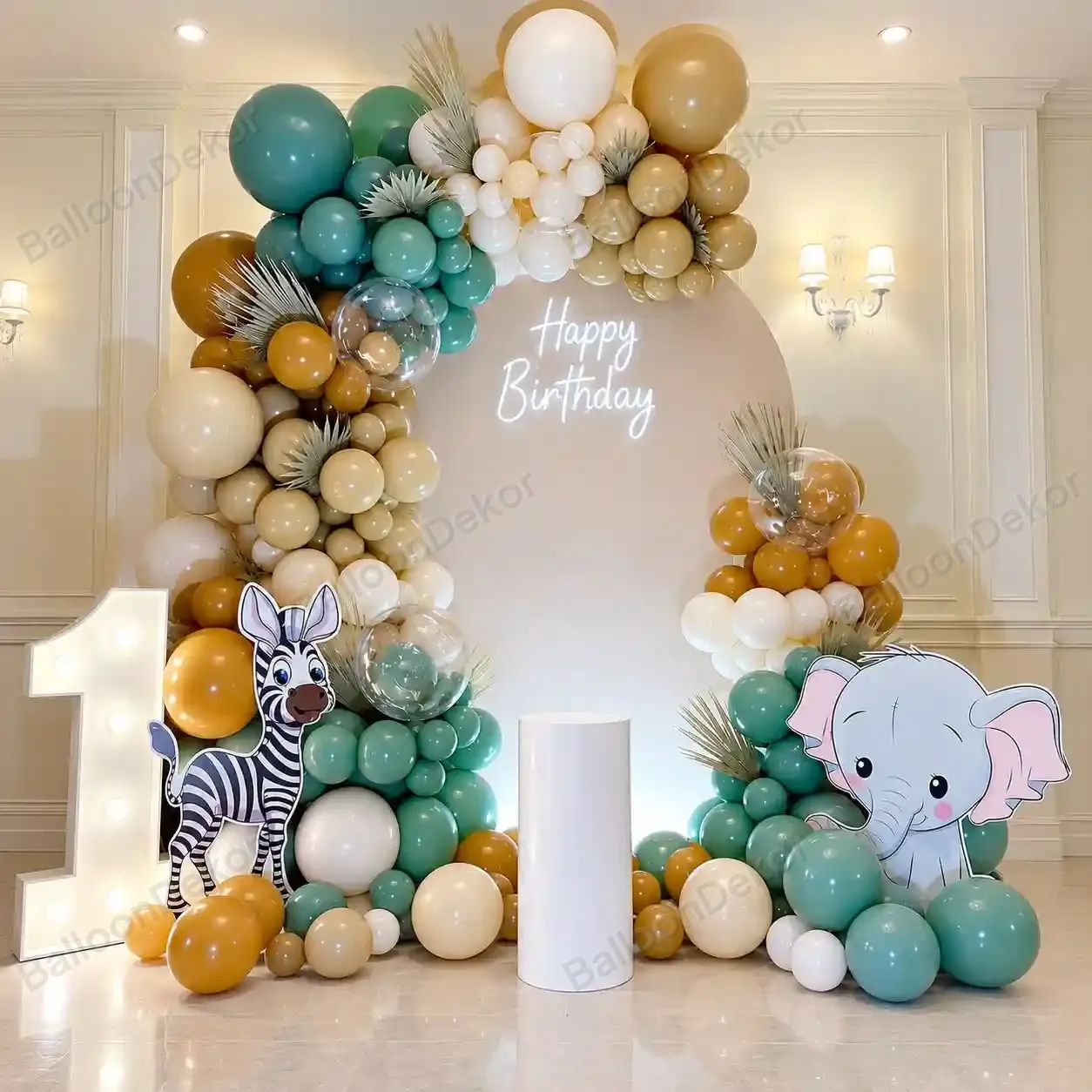 Wild Jungle Birthday Celebration — Jungle Theme Decoration