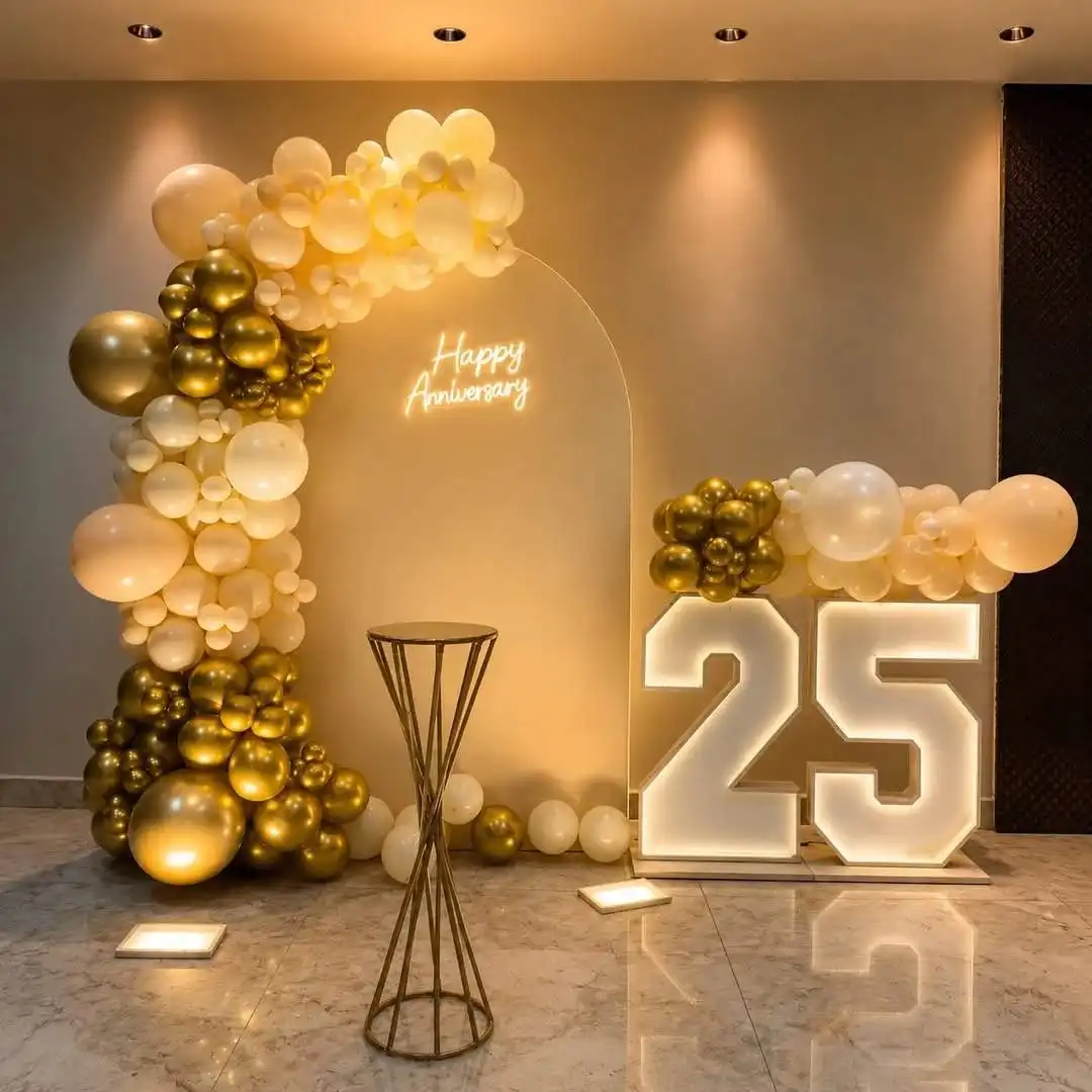 25th Anniversary White & Gold Balloon Decoration