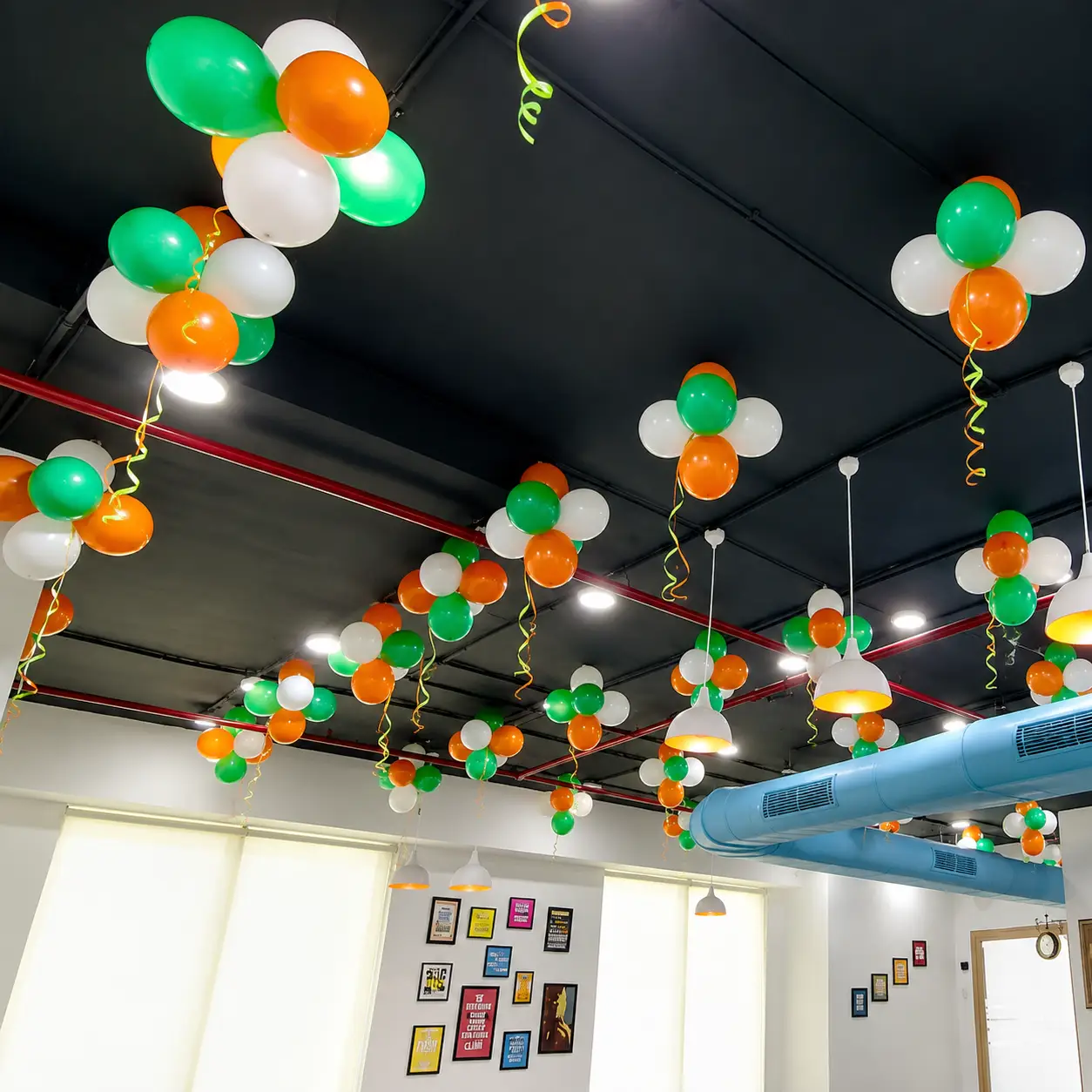 Exclusive Independence Day Office Decor — thumbnail 3