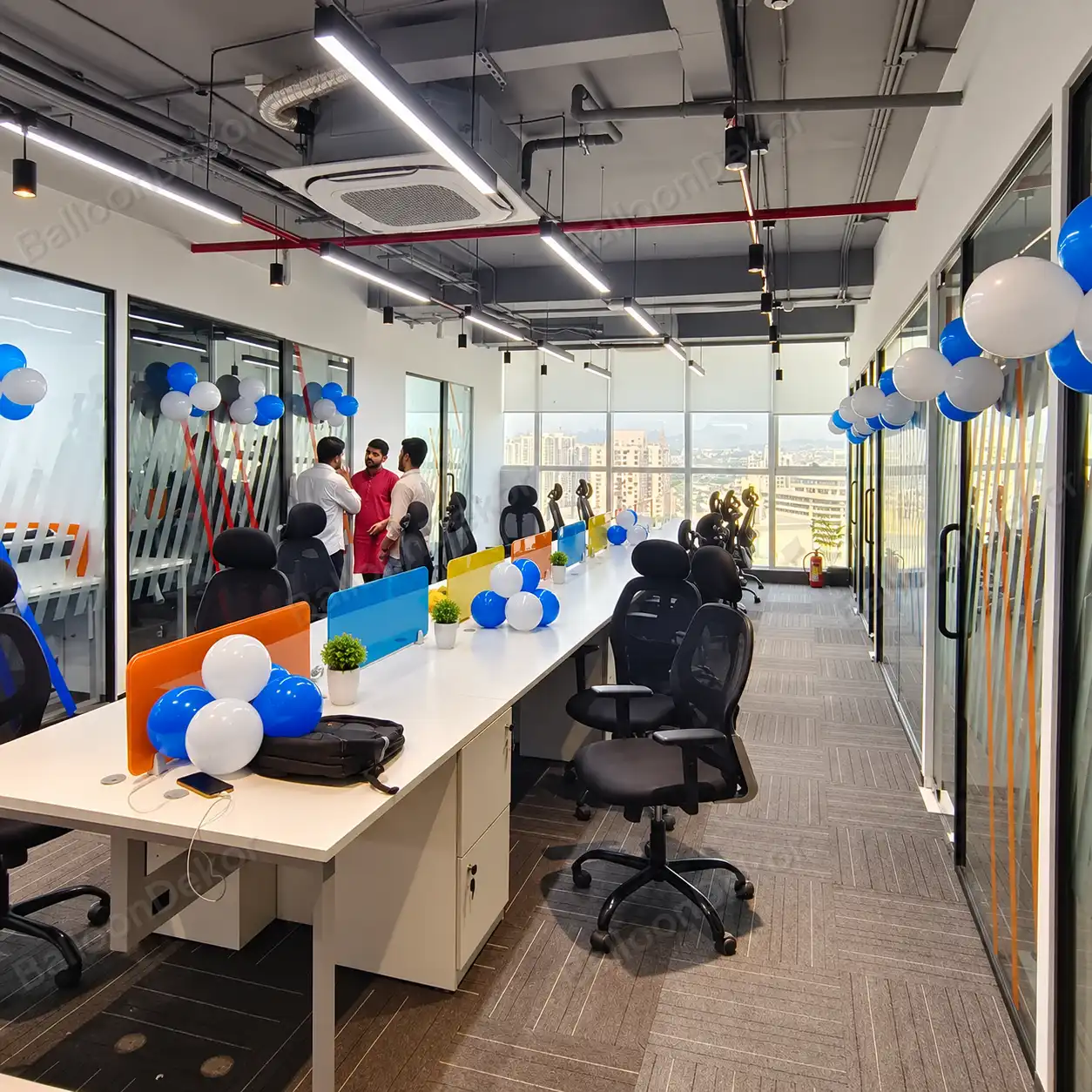 Balloon Gate Decoration for Office Party — thumbnail 3