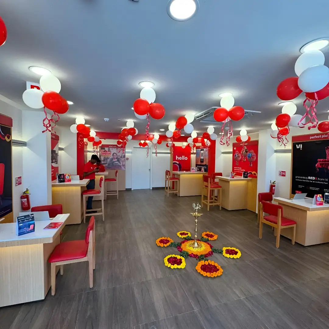 Office Decoration With Balloon and Flower — thumbnail 3