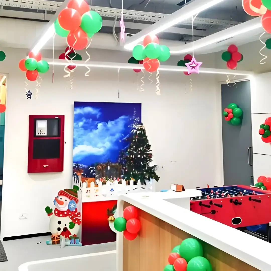Premium Corporate Christmas Decoration — thumbnail 2