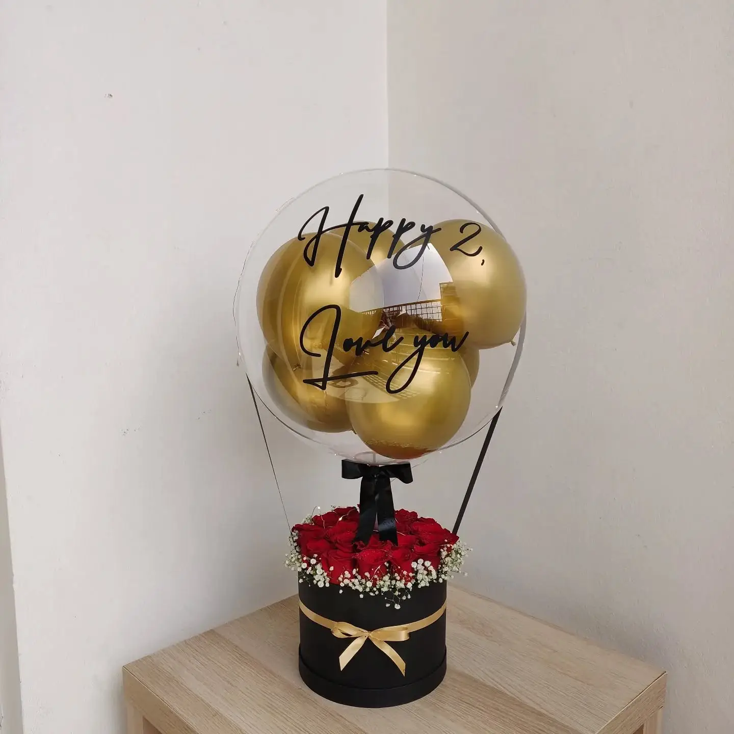 Golden Romance Balloon Bouquet