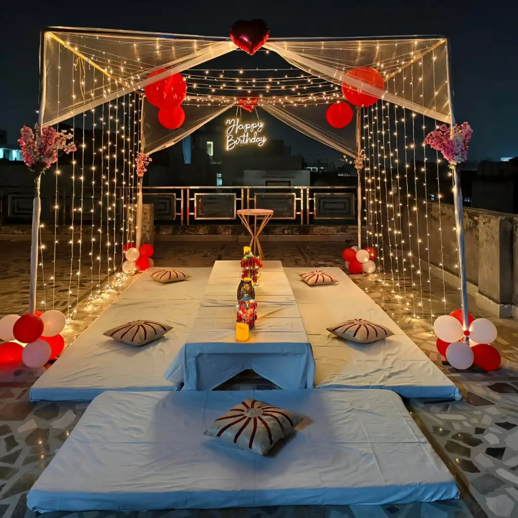 Classic Romantic Rooftop Decoration