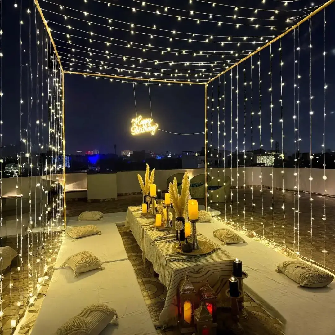 Golden Glow Candlelight Evening Decor