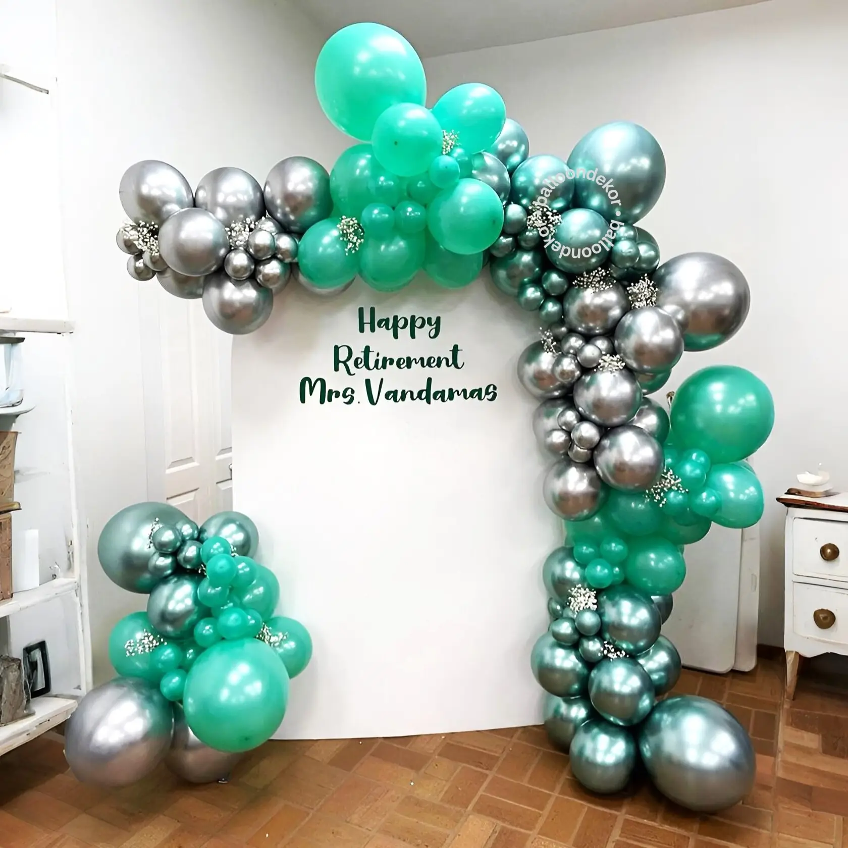 Chrome & Charm Retirement Decoration